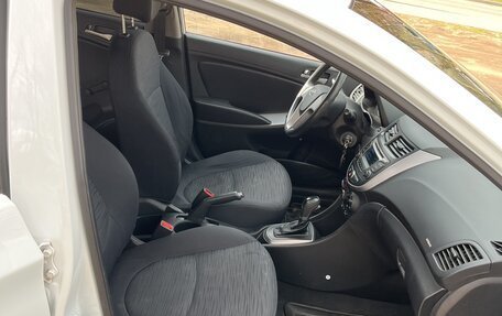 Hyundai Solaris II рестайлинг, 2015 год, 850 000 рублей, 7 фотография