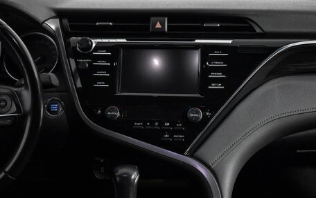 Toyota Camry, 2019 год, 2 690 000 рублей, 15 фотография