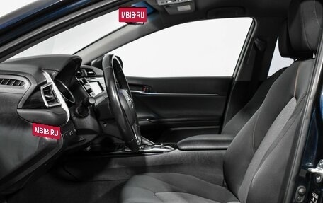 Toyota Camry, 2019 год, 2 690 000 рублей, 11 фотография