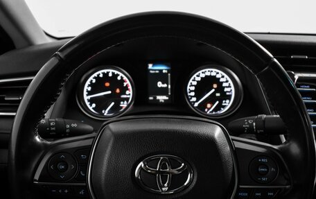 Toyota Camry, 2019 год, 2 690 000 рублей, 20 фотография