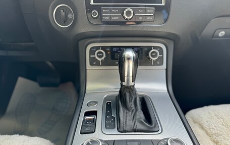 Volkswagen Touareg III, 2013 год, 2 490 000 рублей, 20 фотография