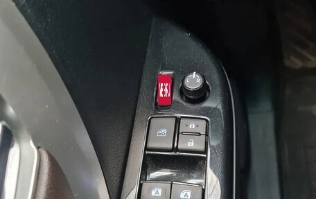 Toyota Fortuner II, 2017 год, 3 400 000 рублей, 12 фотография