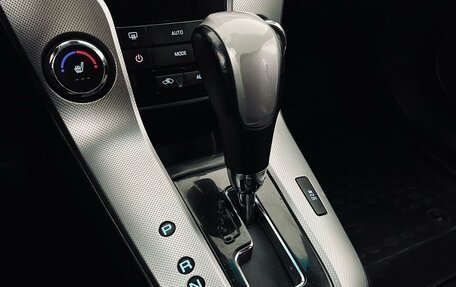 Chevrolet Cruze II, 2012 год, 681 818 рублей, 17 фотография