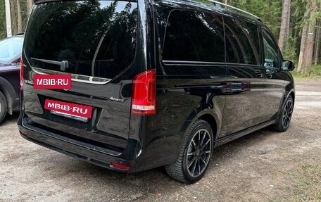 Mercedes-Benz V-Класс, 2023 год, 20 000 000 рублей, 9 фотография