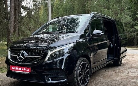 Mercedes-Benz V-Класс, 2023 год, 20 000 000 рублей, 5 фотография