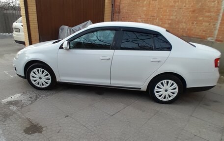 Volkswagen Jetta VI, 2010 год, 850 000 рублей, 12 фотография