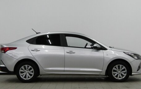 Hyundai Solaris II рестайлинг, 2014 год, 1 034 000 рублей, 7 фотография