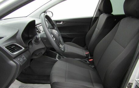 Hyundai Solaris II рестайлинг, 2014 год, 1 034 000 рублей, 13 фотография