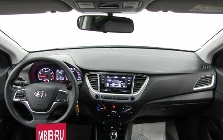 Hyundai Solaris II рестайлинг, 2014 год, 1 034 000 рублей, 17 фотография