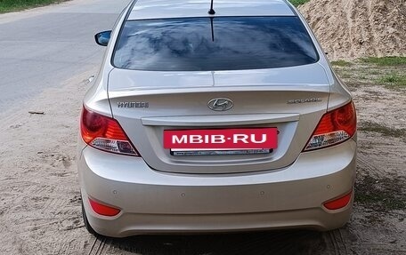Hyundai Solaris II рестайлинг, 2012 год, 640 000 рублей, 4 фотография