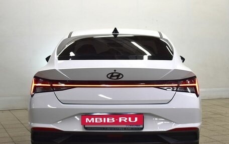 Hyundai Elantra, 2021 год, 1 580 000 рублей, 3 фотография