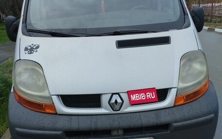 Renault Trafic, 2002 год, 1 100 000 рублей, 1 фотография