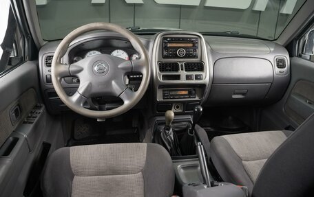 Nissan NP300, 2014 год, 999 000 рублей, 6 фотография