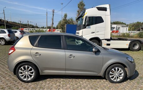 KIA cee'd I рестайлинг, 2011 год, 800 000 рублей, 7 фотография