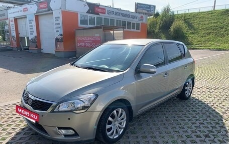 KIA cee'd I рестайлинг, 2011 год, 800 000 рублей, 9 фотография
