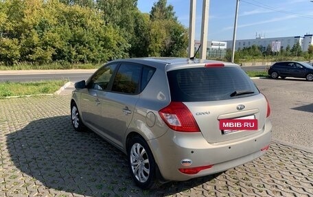 KIA cee'd I рестайлинг, 2011 год, 800 000 рублей, 4 фотография