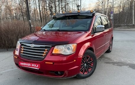 Chrysler Town & Country V рестайлинг, 2007 год, 1 300 000 рублей, 4 фотография