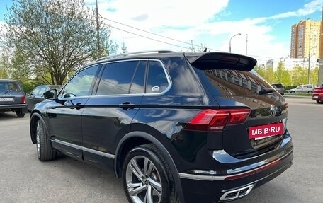 Volkswagen Tiguan II, 2021 год, 3 970 000 рублей, 3 фотография