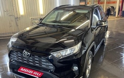 Toyota RAV4, 2021 год, 2 800 000 рублей, 1 фотография
