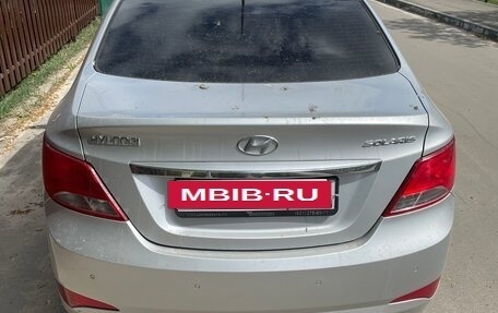 Hyundai Solaris II рестайлинг, 2015 год, 1 200 000 рублей, 4 фотография