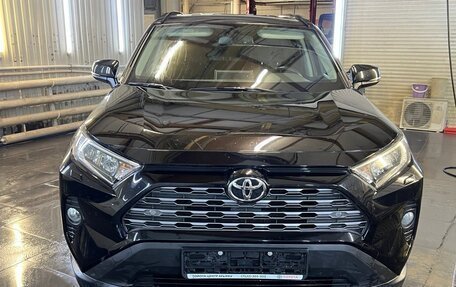 Toyota RAV4, 2021 год, 2 800 000 рублей, 3 фотография