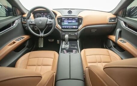 Maserati Ghibli, 2022 год, 7 546 897 рублей, 10 фотография