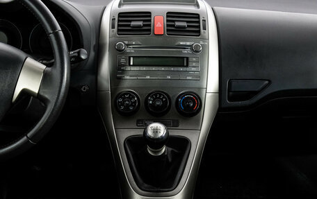 Toyota Auris II, 2009 год, 699 000 рублей, 12 фотография