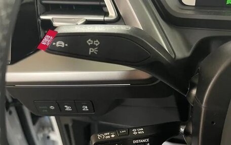 Audi Q4 e-tron, 2022 год, 6 500 000 рублей, 10 фотография