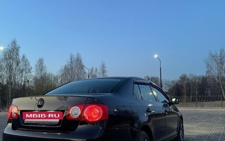 Volkswagen Jetta VI, 2010 год, 900 000 рублей, 5 фотография