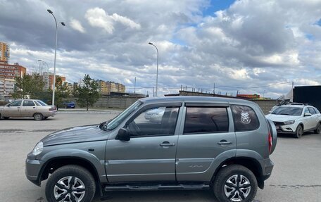Chevrolet Niva I рестайлинг, 2011 год, 460 000 рублей, 5 фотография