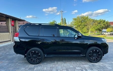 Toyota Land Cruiser Prado 150 рестайлинг 2, 2010 год, 2 800 000 рублей, 1 фотография