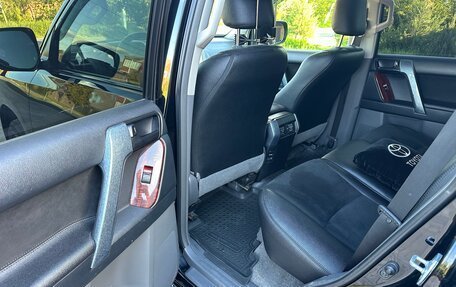 Toyota Land Cruiser Prado 150 рестайлинг 2, 2010 год, 2 800 000 рублей, 11 фотография