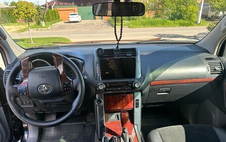 Toyota Land Cruiser Prado 150 рестайлинг 2, 2010 год, 2 800 000 рублей, 15 фотография