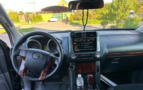 Toyota Land Cruiser Prado 150 рестайлинг 2, 2010 год, 2 800 000 рублей, 10 фотография