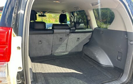 Toyota Land Cruiser Prado 150 рестайлинг 2, 2010 год, 2 800 000 рублей, 23 фотография
