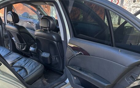 Mercedes-Benz E-Класс, 2003 год, 750 000 рублей, 10 фотография