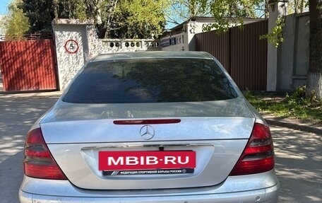Mercedes-Benz E-Класс, 2003 год, 750 000 рублей, 4 фотография