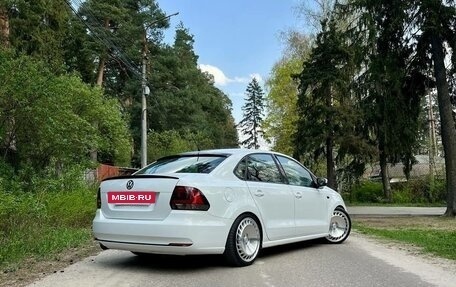 Volkswagen Polo VI (EU Market), 2016 год, 1 018 800 рублей, 2 фотография
