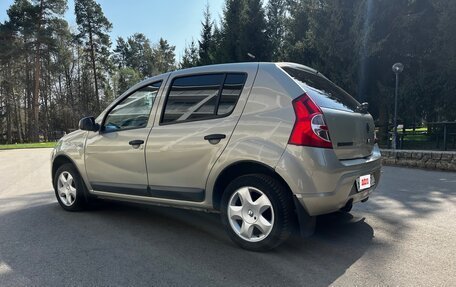 Renault Sandero I, 2012 год, 745 000 рублей, 2 фотография