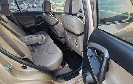 Toyota RAV4, 2007 год, 1 080 000 рублей, 25 фотография