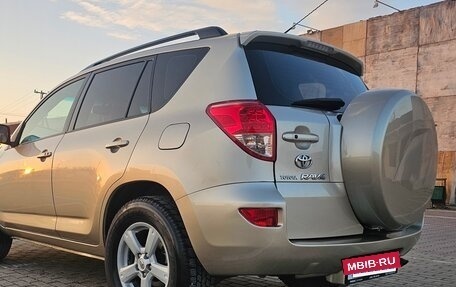 Toyota RAV4, 2007 год, 1 080 000 рублей, 17 фотография
