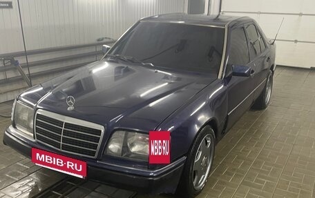 Mercedes-Benz E-Класс, 1992 год, 280 000 рублей, 10 фотография