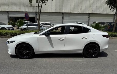 Mazda 3, 2022 год, 1 800 000 рублей, 4 фотография