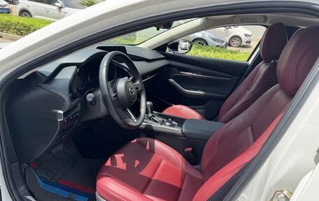 Mazda 3, 2022 год, 1 800 000 рублей, 10 фотография