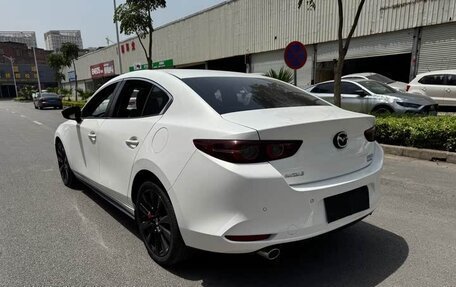 Mazda 3, 2022 год, 1 800 000 рублей, 5 фотография