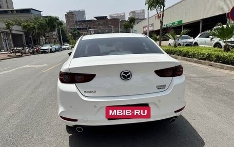 Mazda 3, 2022 год, 1 800 000 рублей, 6 фотография
