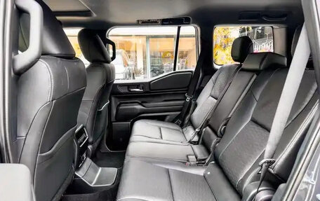 Toyota Land Cruiser Prado, 2024 год, 10 180 999 рублей, 9 фотография