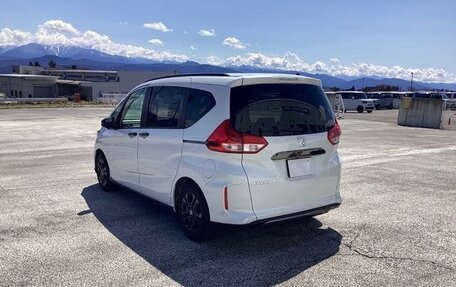 Honda Freed II, 2022 год, 1 350 000 рублей, 6 фотография