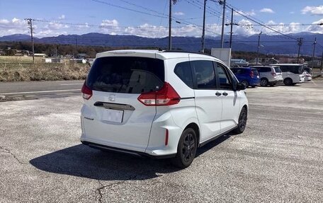 Honda Freed II, 2022 год, 1 350 000 рублей, 8 фотография