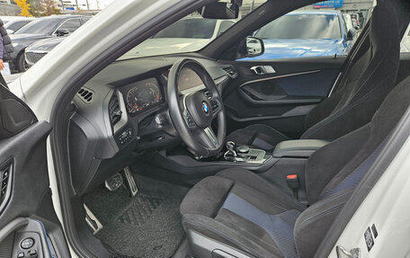 BMW 1 серия, 2020 год, 2 140 000 рублей, 10 фотография